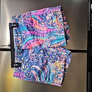 🦄HTF Rare Lilly Pulitzer Beach Loot Shorts